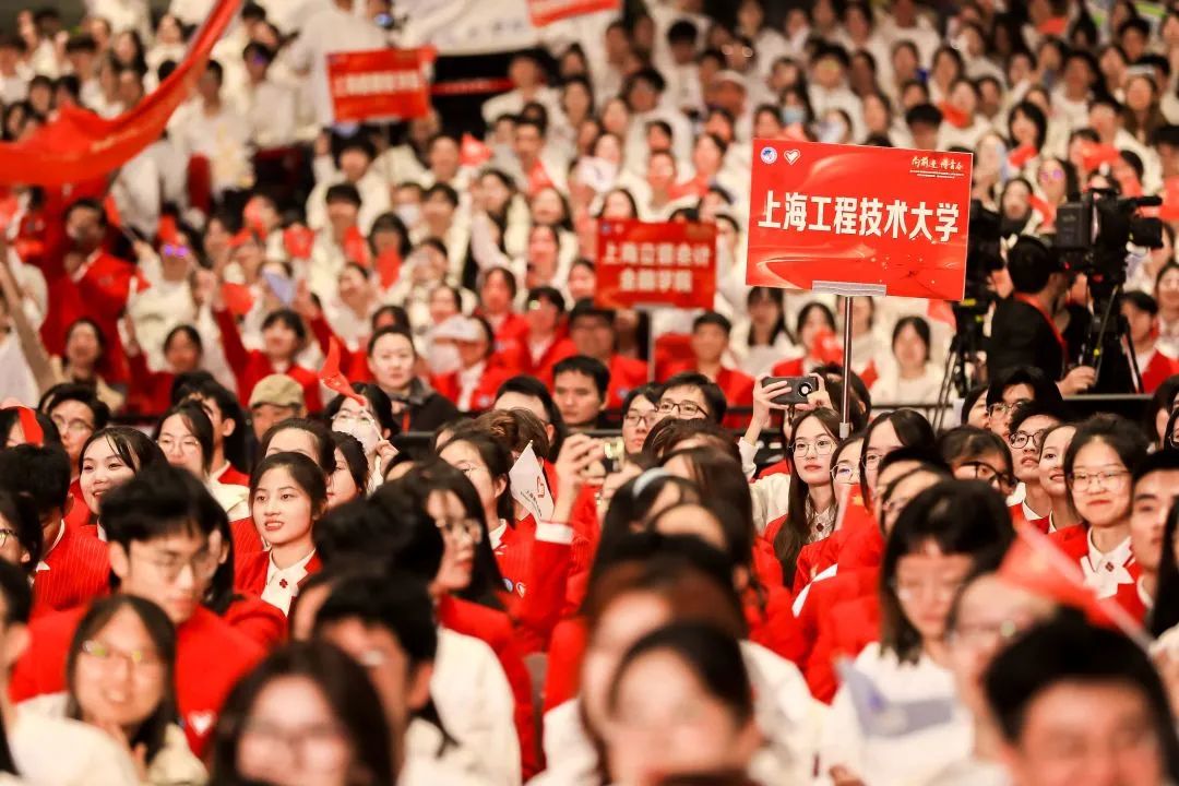 志愿服务岗222余个